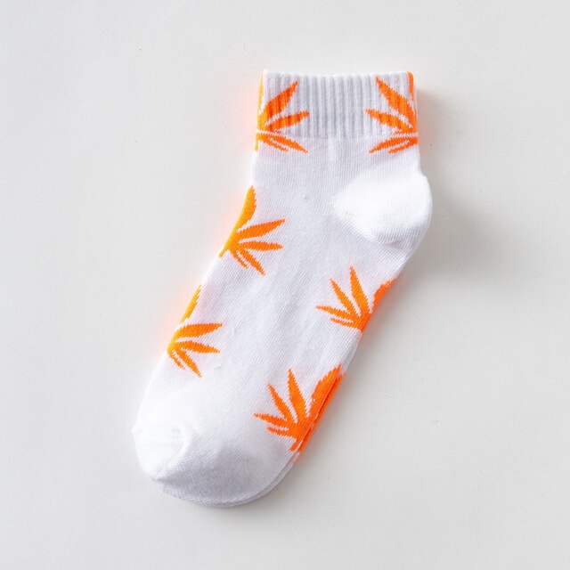 Short tube maple leaf socks hip hop socks men and women street skateboard boat socks hemp leaf sports tide socks SA-8