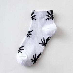Short tube maple leaf socks hip hop socks men and women street skateboard boat socks hemp leaf sports tide socks SA-8