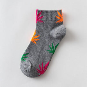 Short tube maple leaf socks hip hop socks men and women street skateboard boat socks hemp leaf sports tide socks SA-8