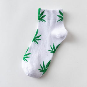 Short tube maple leaf socks hip hop socks men and women street skateboard boat socks hemp leaf sports tide socks SA-8