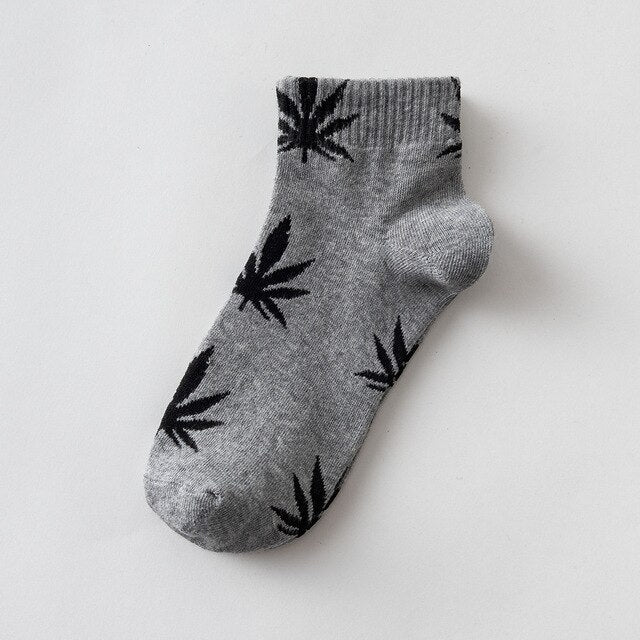 Short tube maple leaf socks hip hop socks men and women street skateboard boat socks hemp leaf sports tide socks SA-8
