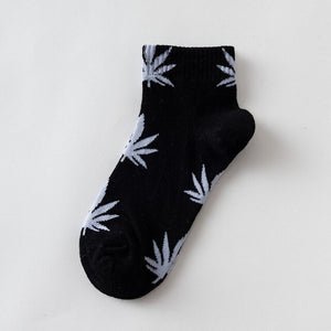 Short tube maple leaf socks hip hop socks men and women street skateboard boat socks hemp leaf sports tide socks SA-8