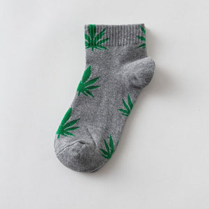 Short tube maple leaf socks hip hop socks men and women street skateboard boat socks hemp leaf sports tide socks SA-8