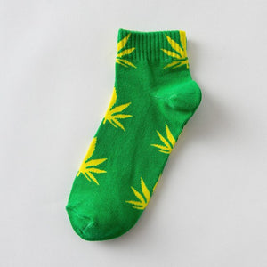 Short tube maple leaf socks hip hop socks men and women street skateboard boat socks hemp leaf sports tide socks SA-8
