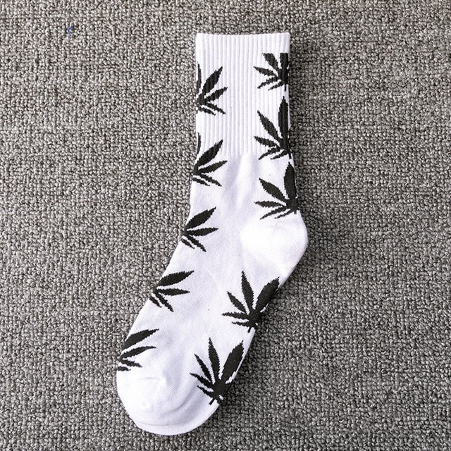 Fashion comfortable high quality cotton socks leaf maple leaves leisure hemp weed stockings spring and autumn winter